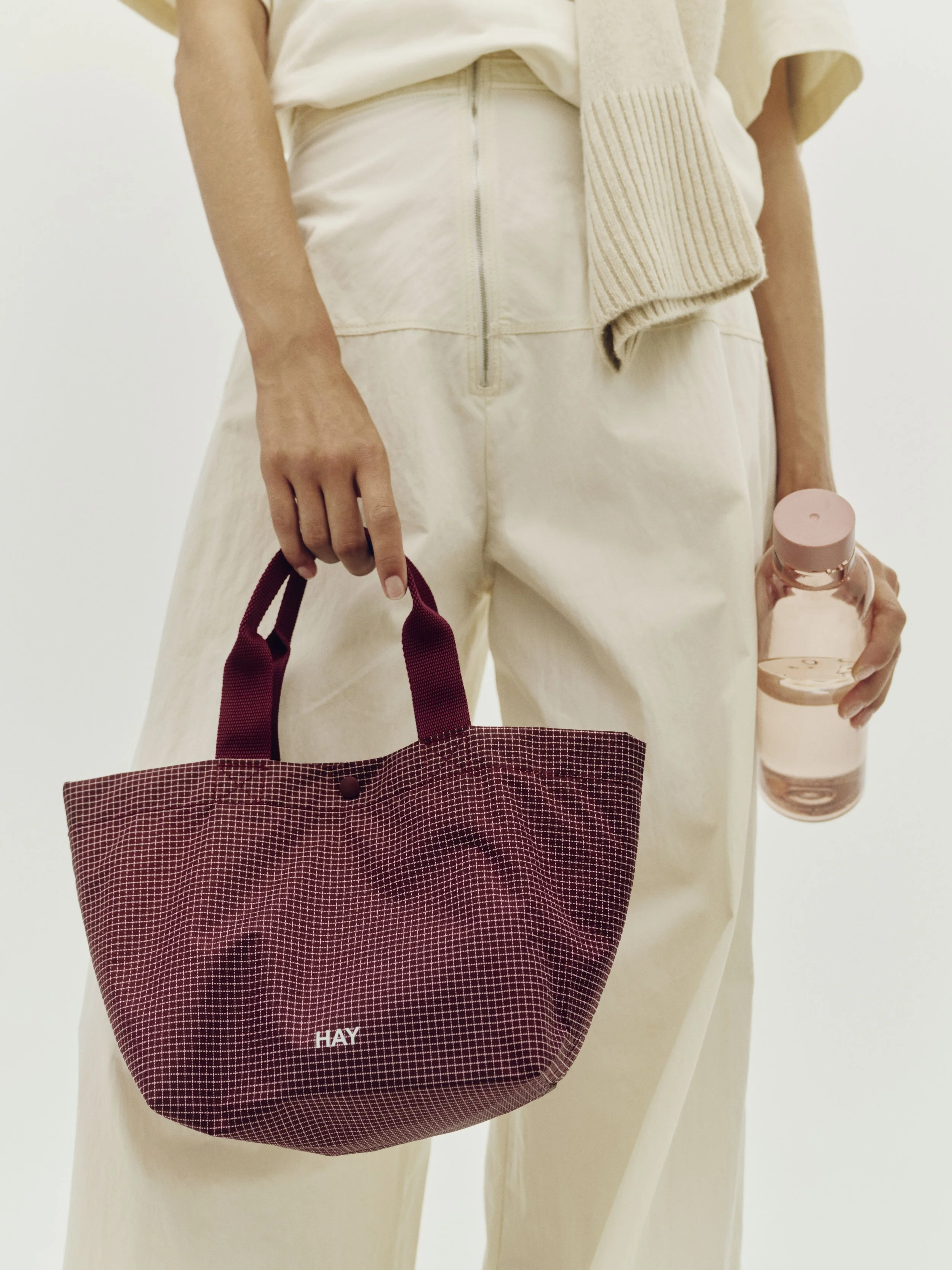 Grid Everyday Bag Mini burgundy_Miz Water Bottle mauve.jpg