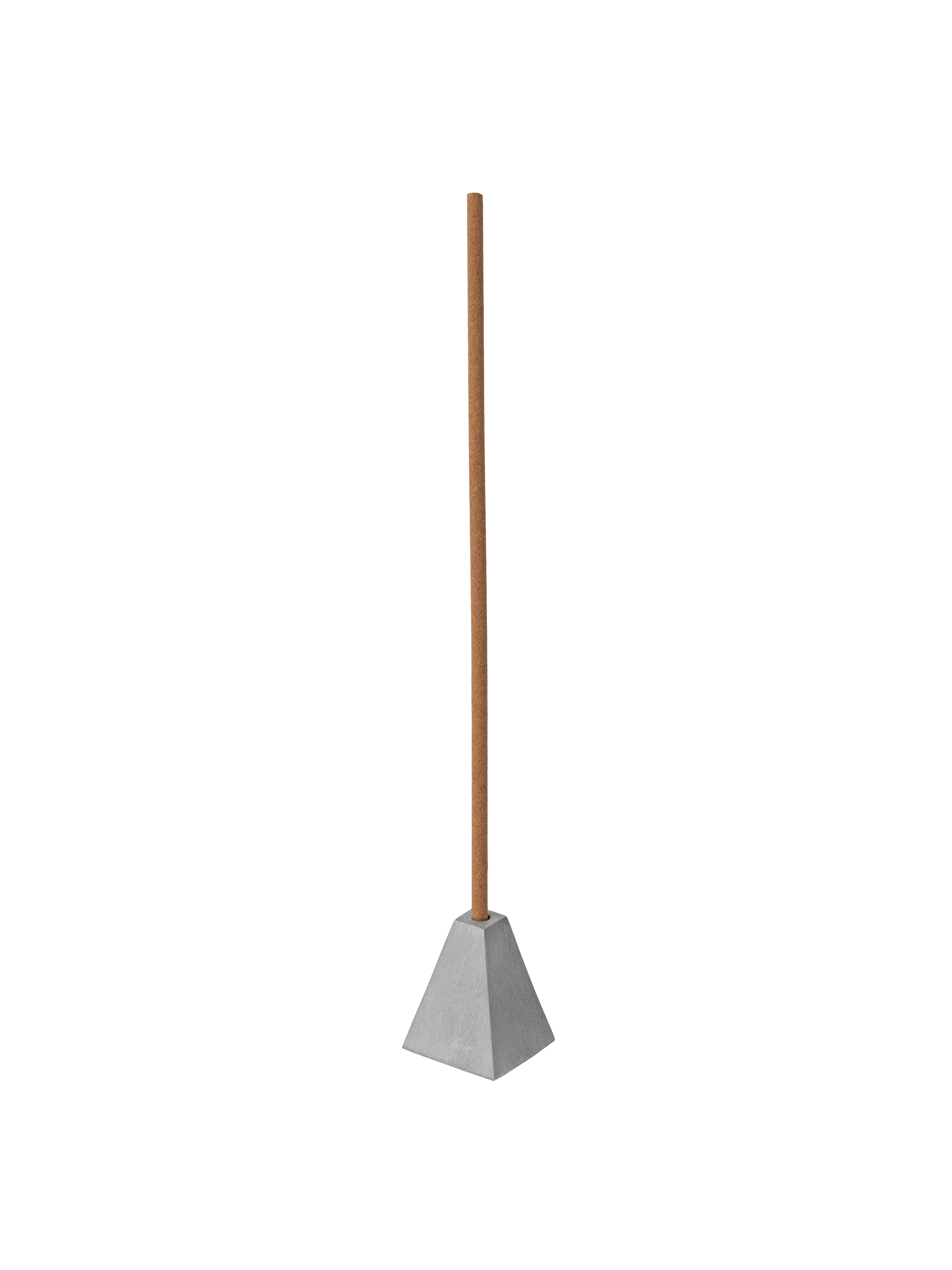 FermLiving_SS26_PyraIncenseStickHolder_BrushedAluminium_1104273177_3.png