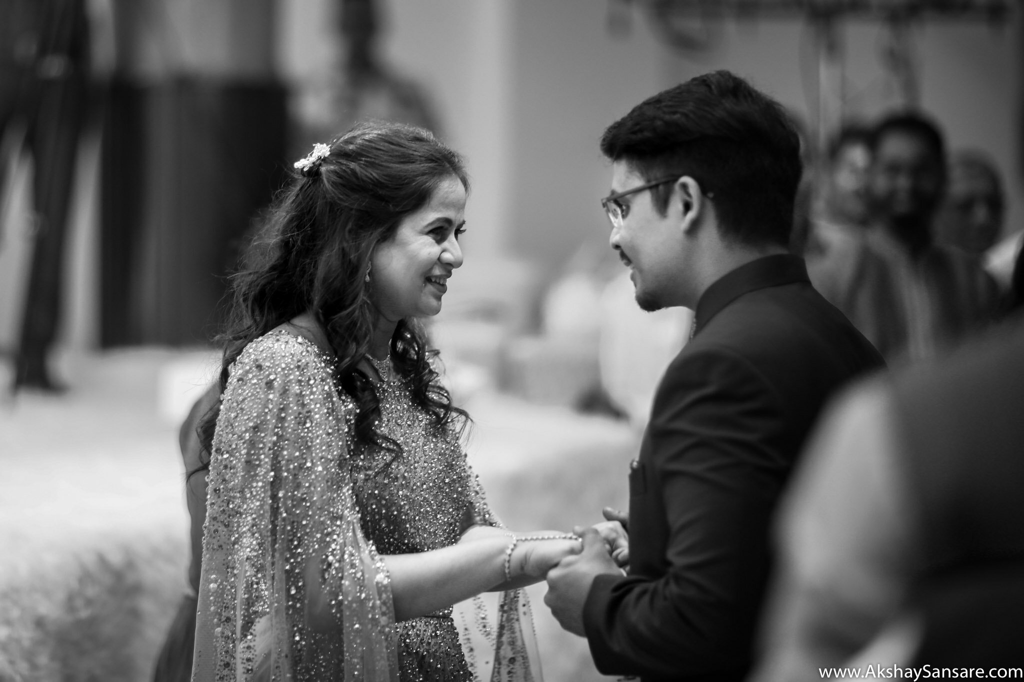 Rutu x Gaurang Engagement Akshay Sansare Photography Candid Photographer based in Mumbai best India Cinematic Wedding Films_-9.jpg