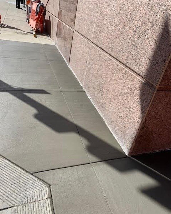 Servicing the San Francisco Bay Area for your concrete and shotcrete needs. Smooth sidewalk every time 😎 #commercialconcrete #concrete #concreteconstruction #smooth #happy #sanfrancisco #pretty #construction #constructionmemes #constructionlife