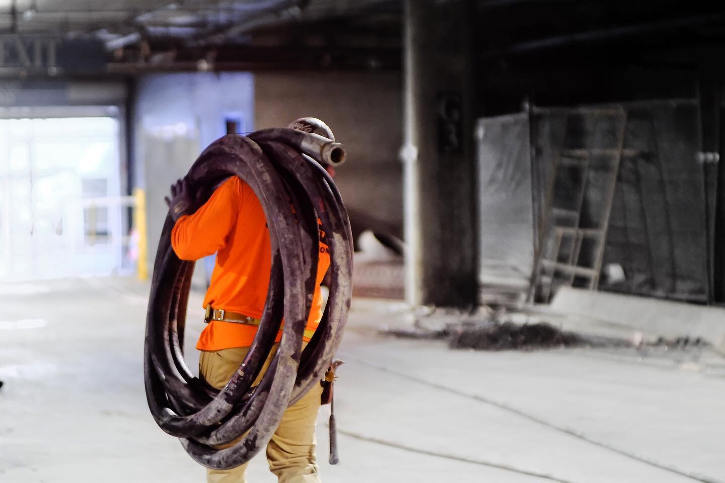 Walking into the weekend 👷&zwj;♂️👷&zwj;♀️