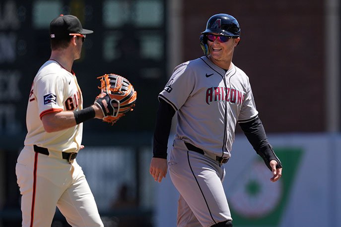 San Francisco Giants 3, Arizona Diamondbacks 5 -- for a full album, click on photo