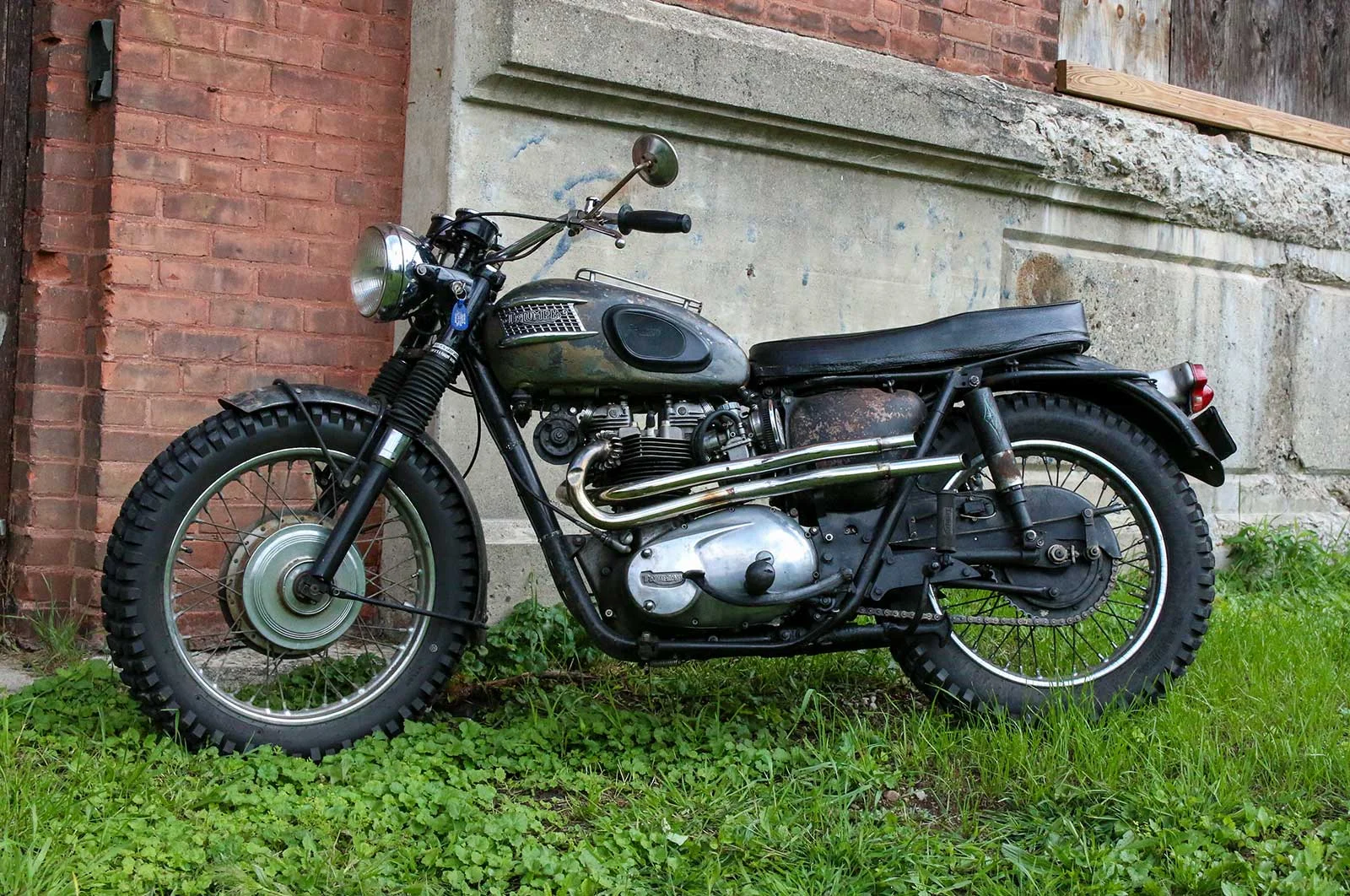 triumph bonneville scrambler custom