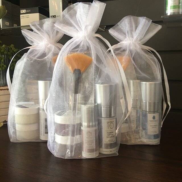 Have you ever felt like you need a facial between facials? .
.
.
We are now offering at-home facial kits for all your skincare concerns! Stop by Skin Deep to chat with an esthetician about which kit will work best for you.😍