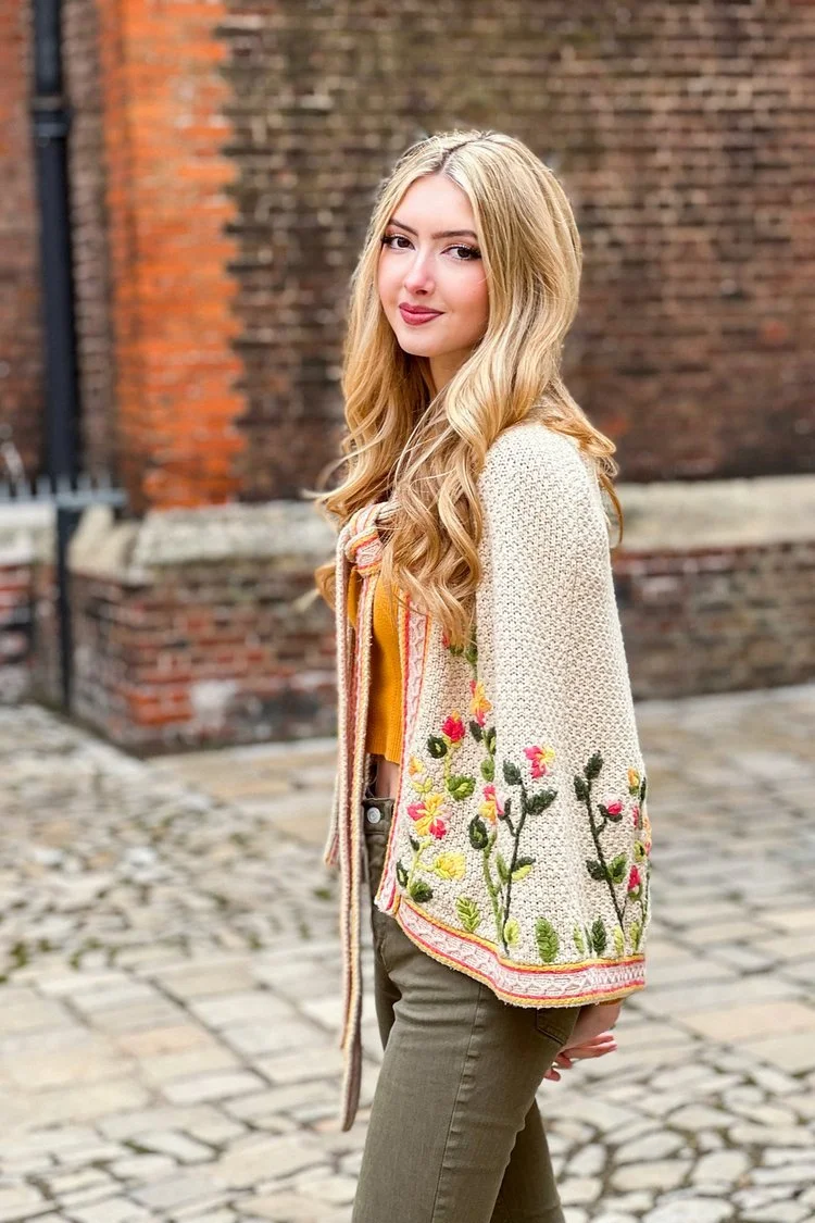Grace Pyper Touring Hampton Court Palace — Grace Piper Fields
