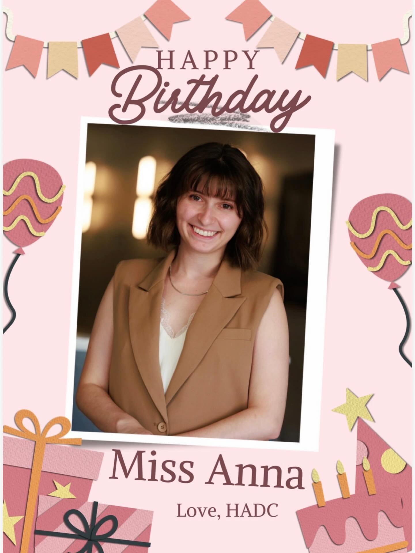 Happiest Birthday wishes to Miss Anna! We hope you enjoy this gorgeous day celebrating! 🥳🥳🥳 @anna_boehm