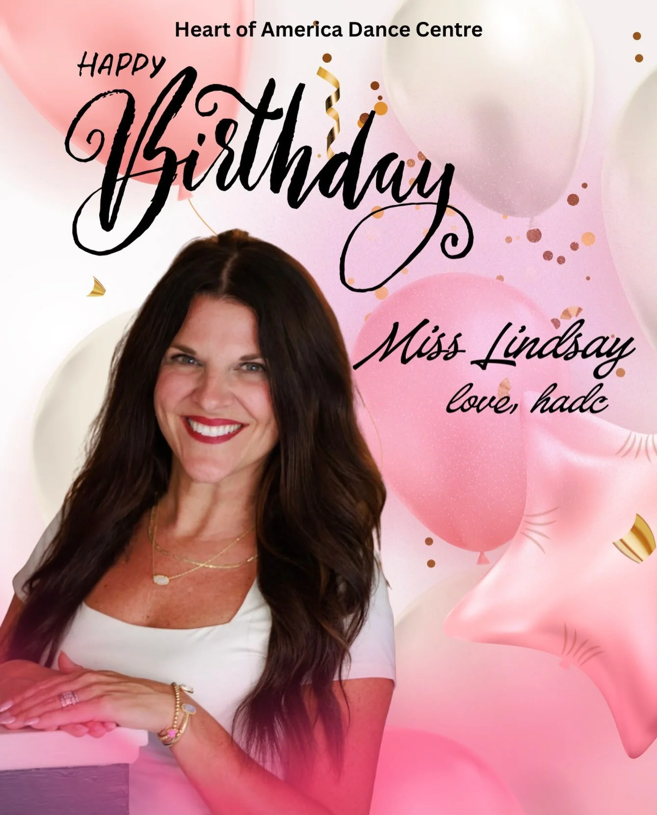 Happiest Birthday wishes to Miss Lindsay! We hope you have the best day! 🥳🥳🥳