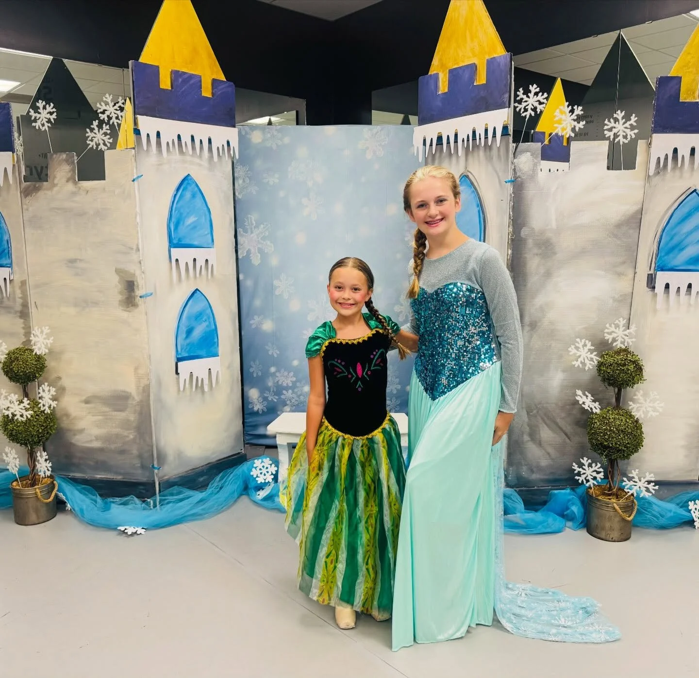 Elsa, Anna, and Tinker Bell are still bringing magic to the studio this summer at HADC! A few more opportunities to join these fun camps! Register today at hadc.biz