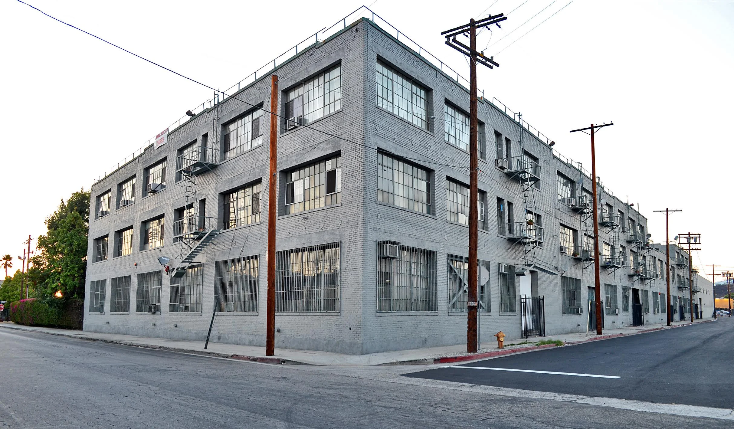 1250 Long beach building