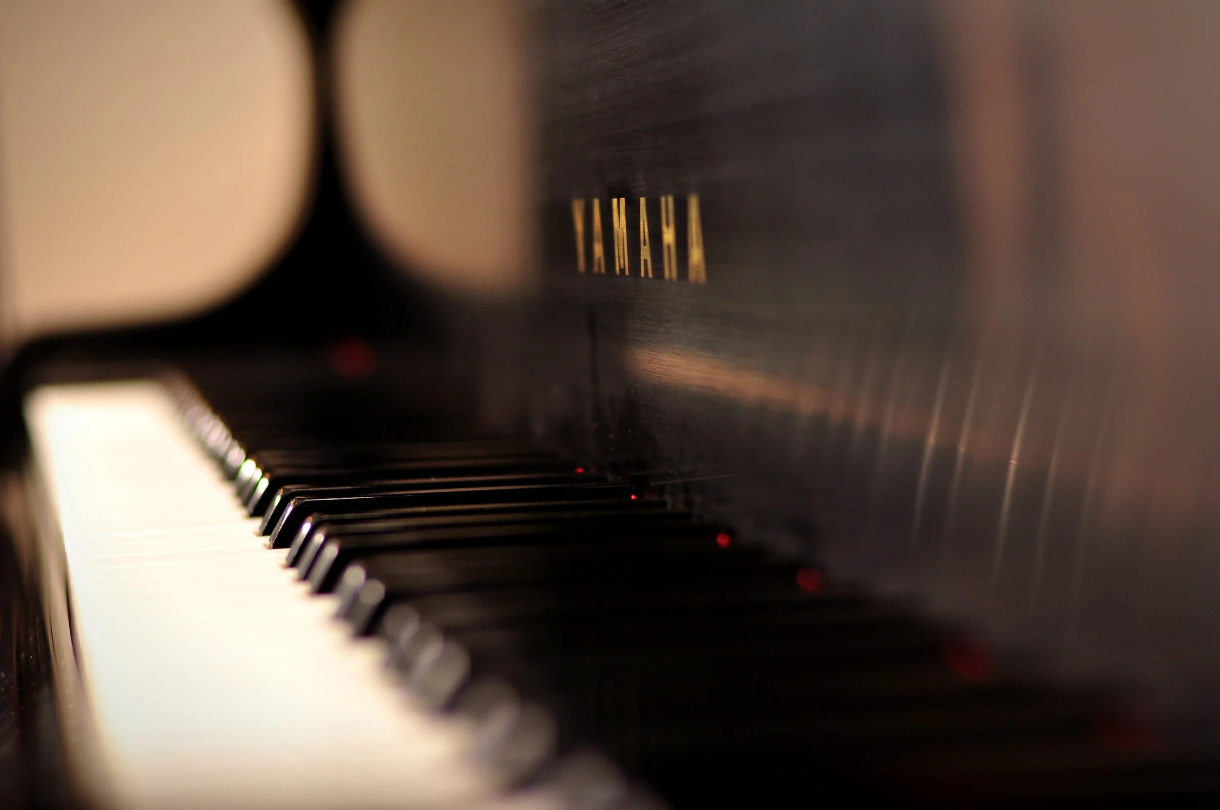 Yamaha C7 Grand Piano