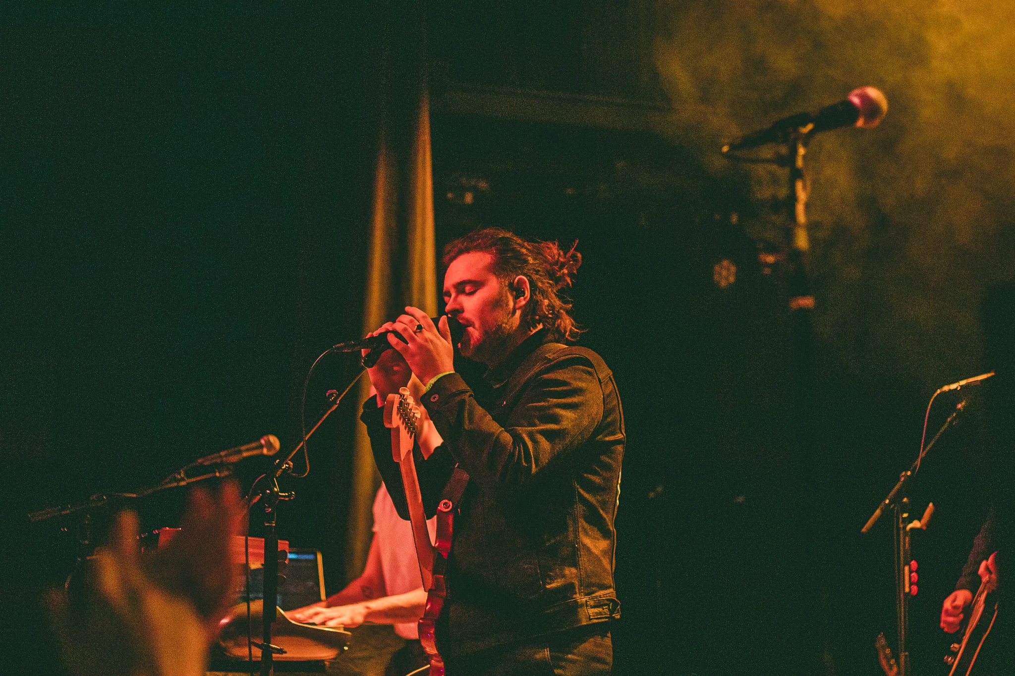 Live Music: Amber Run