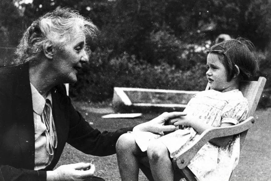 Breaking Barriers in Mental Health Care: Honoring Women Who Paved the Way