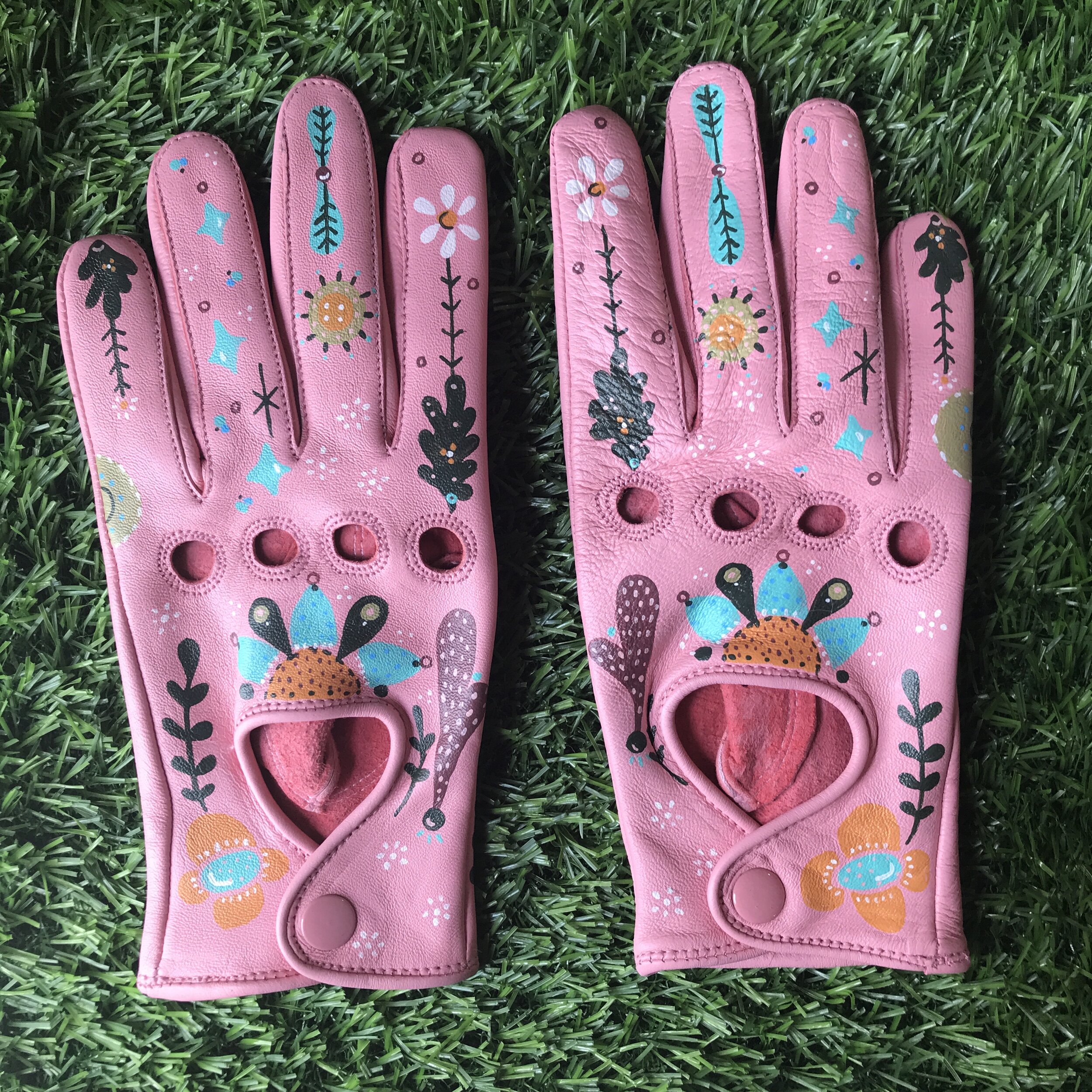 "Gentle Lore Pastel Pink" Motorcycle Gloves