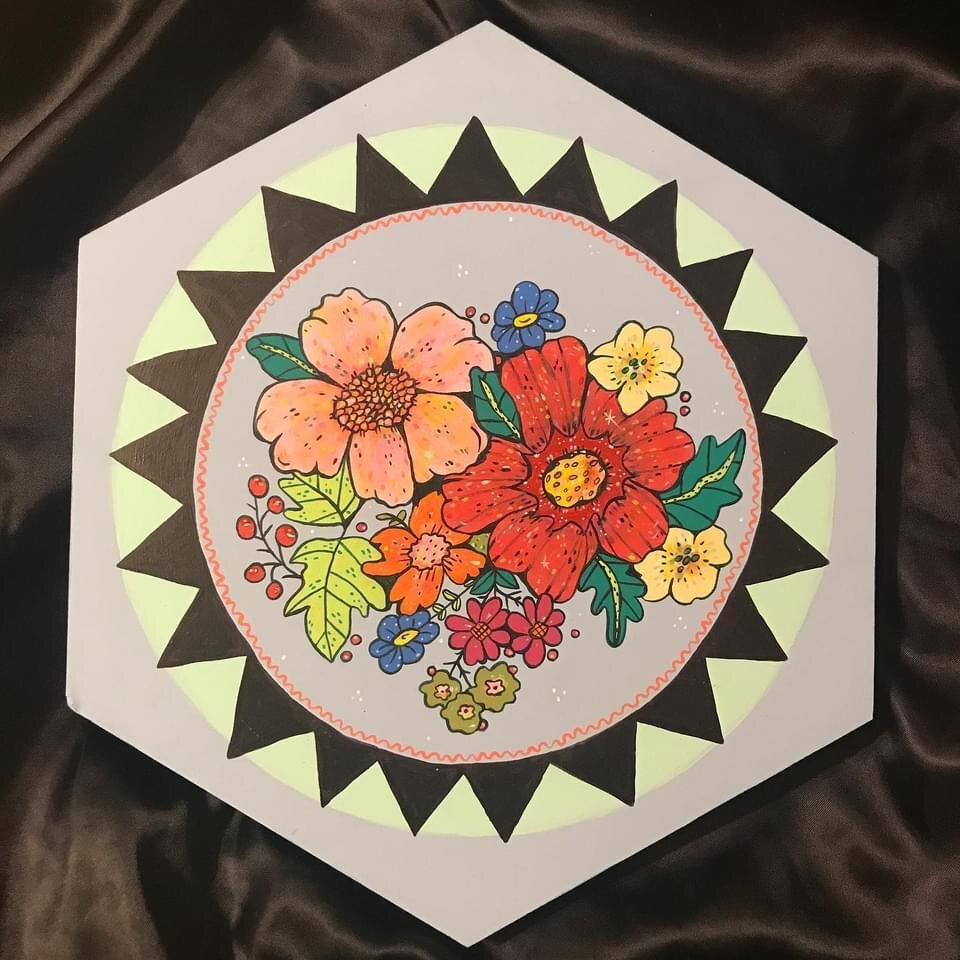 "Bloom Fields" Hex Sign