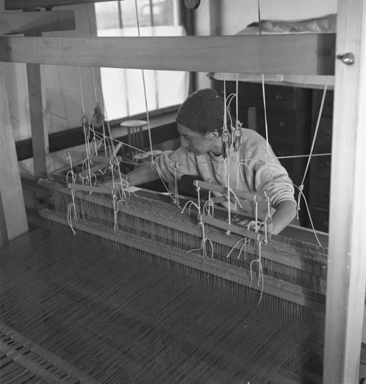 Anni Albers in her weaving studio at Black Mountain College, 1937