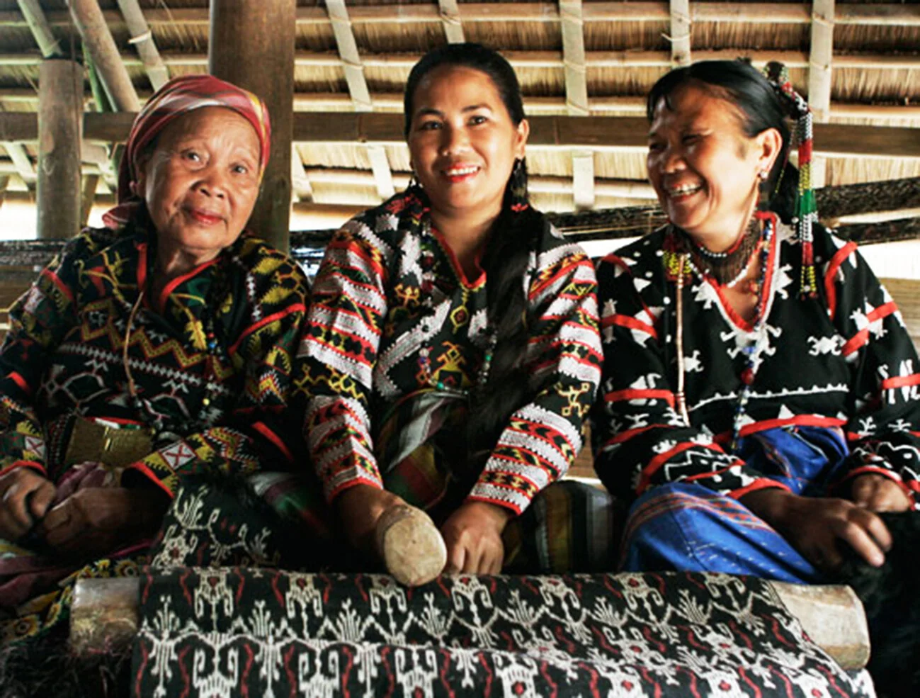 t-nalak-weaving-philippines-the-textile-atlas
