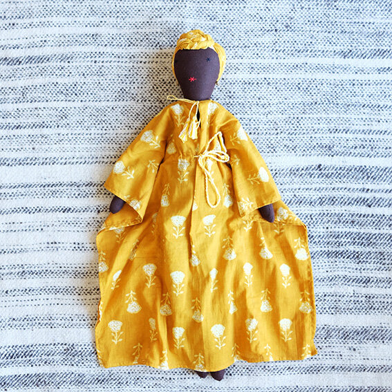 Soumba golden doll