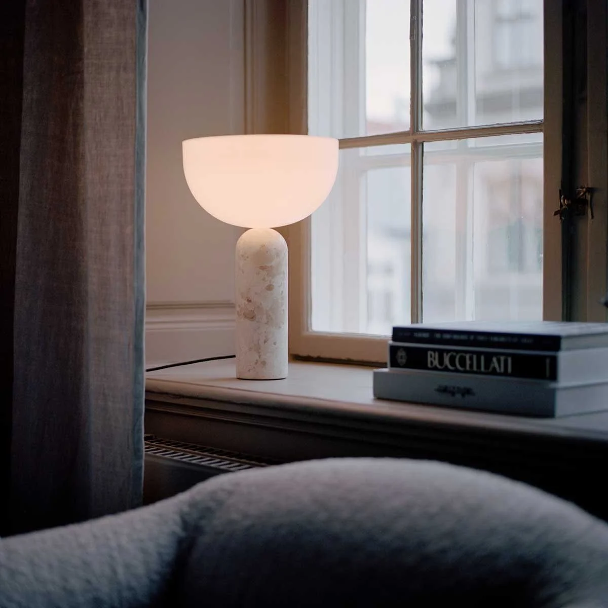 miko-new-works-kizu-table-lamp-large-kunis-breccia-1.jpg