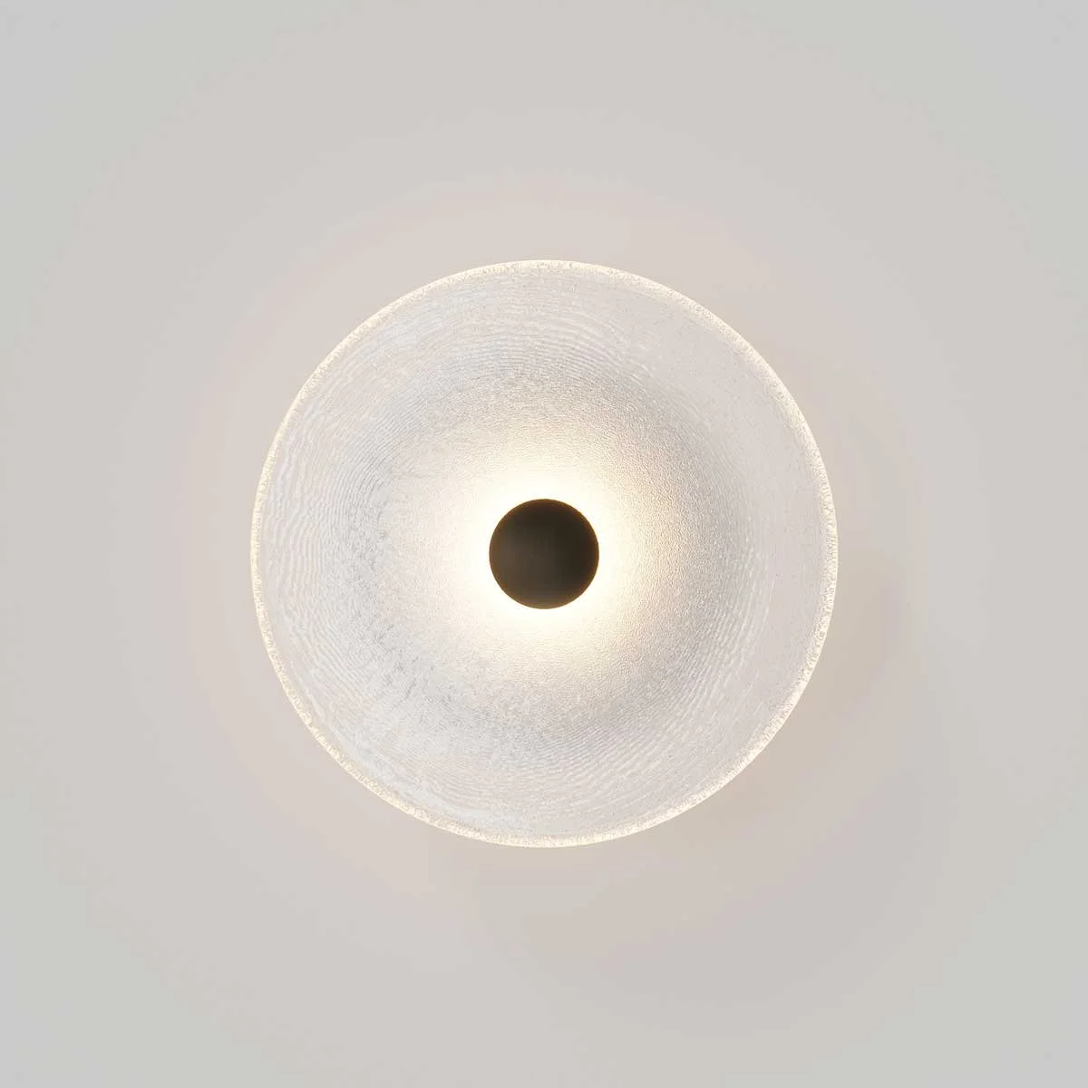 SØKTAS Coral Frosted Wall Light in Bronze