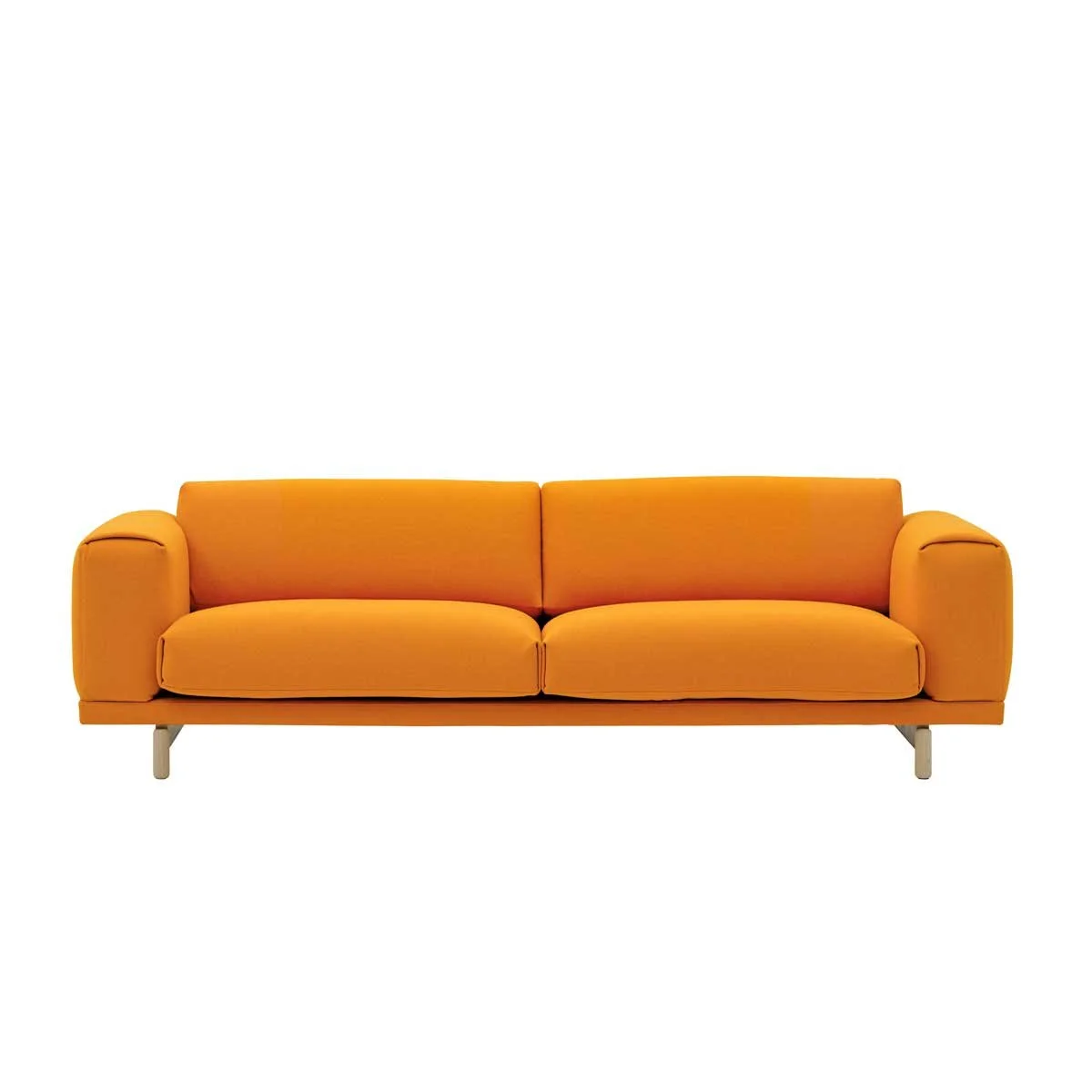 Rest 3.5-Seater Sofa with Wood Base – Muuto