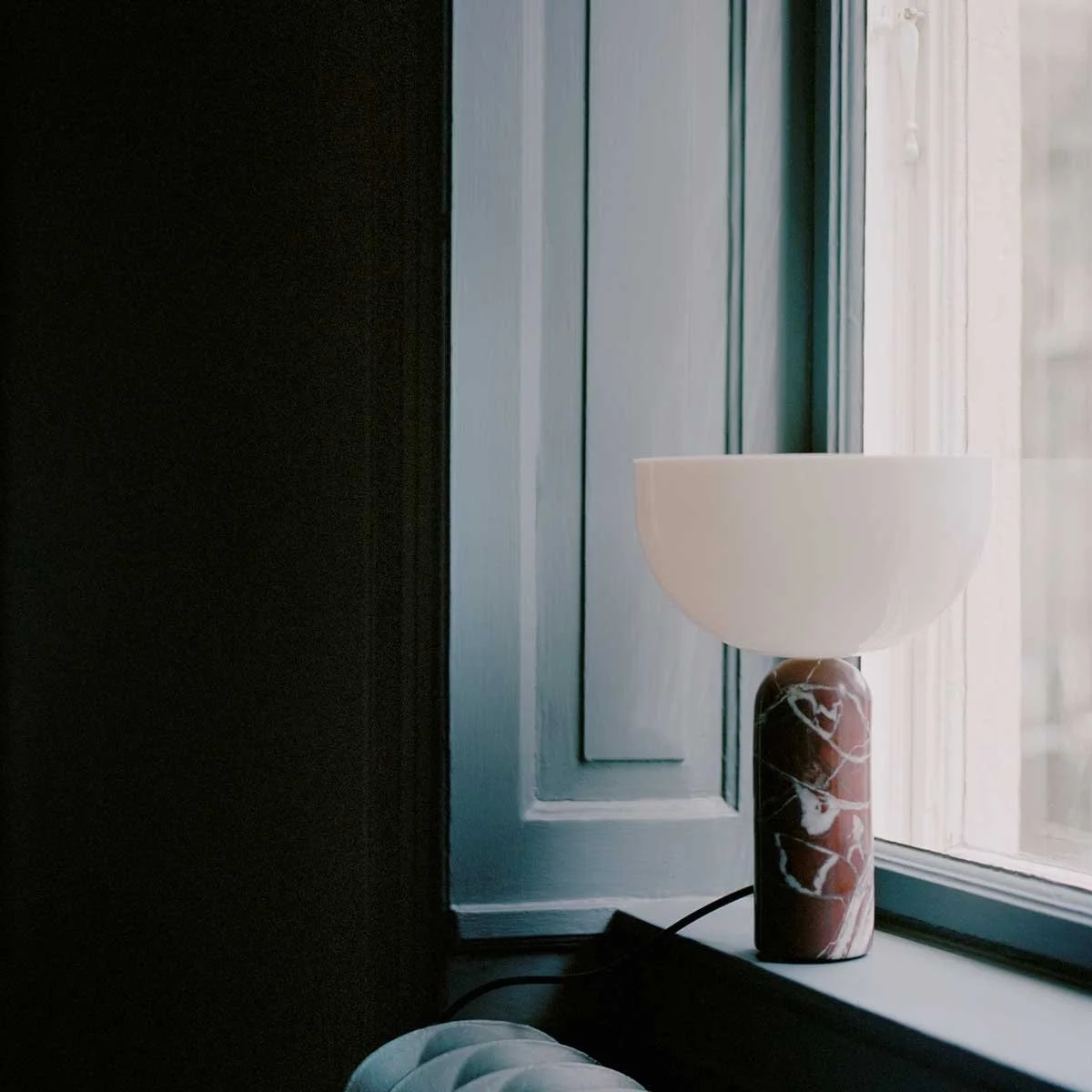 miko-new-works-kizu-table-lamp-rosso-levanto.jpg