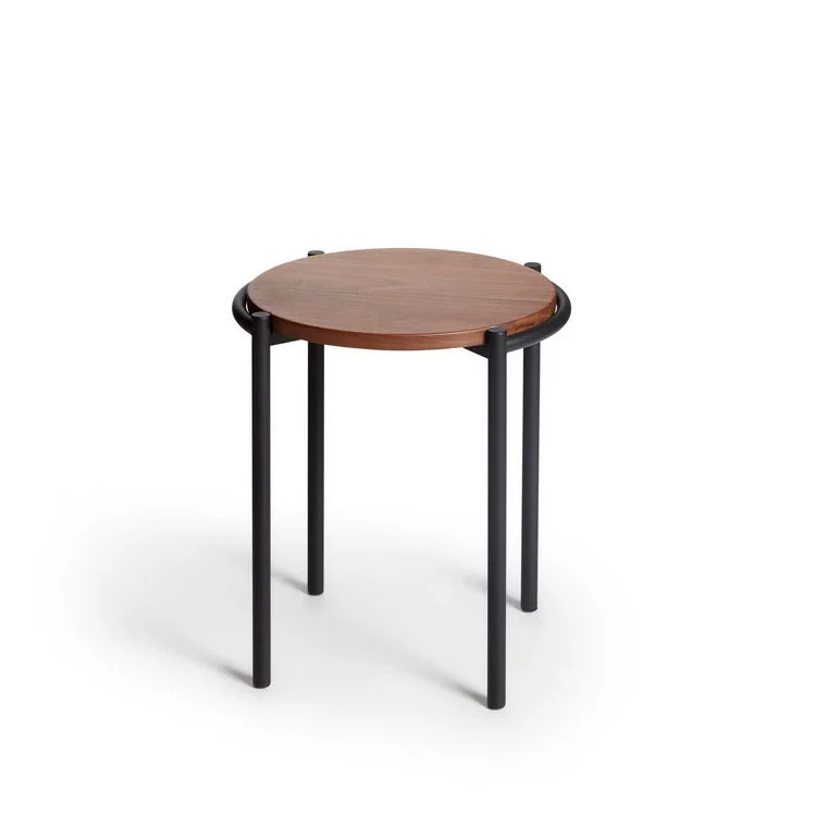 Fomu Low Stool – American Walnut
