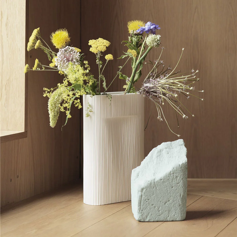 homewares-miko-muuto-ridge-vase-white-lifestyle.jpg