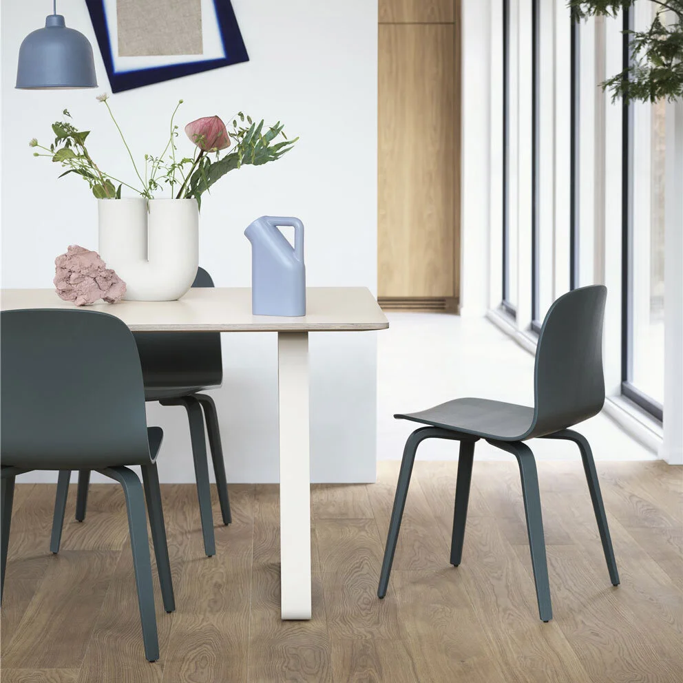 homewares-miko-muuto-kink-vase-70-70-table.jpg