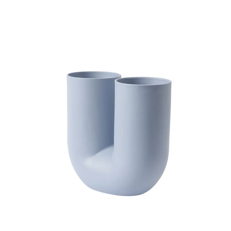homewares-miko-muuto-kink-vase-light-blue-angle.jpg