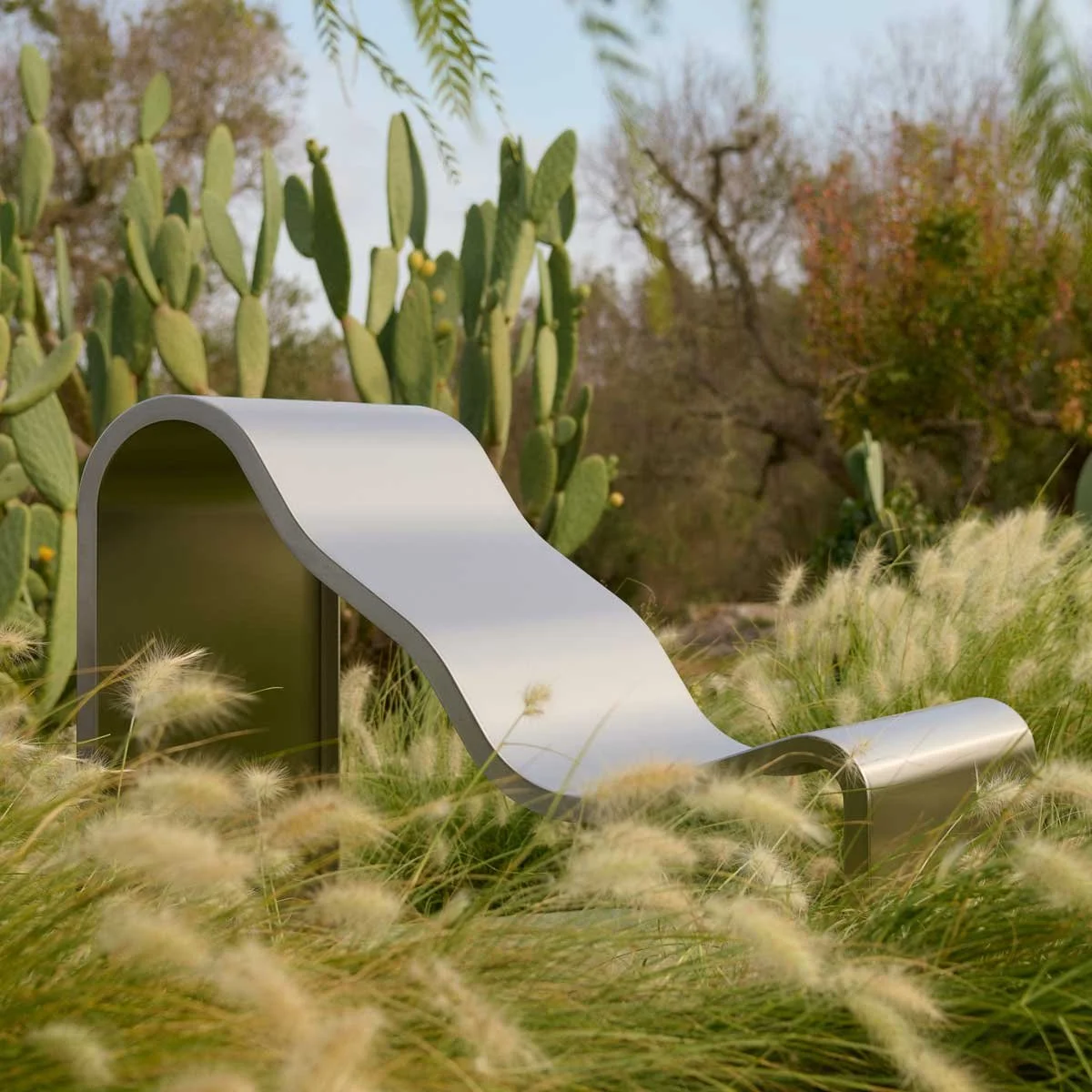 Dream View Bench by Muuto – Miko Designs