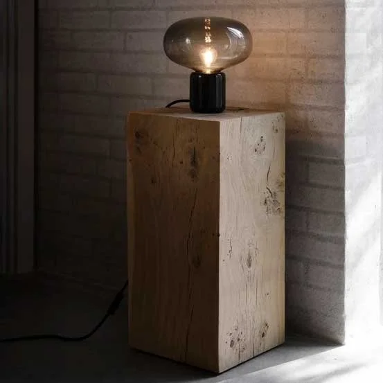 miko-new-works-karl-johan-table-lamp-4.jpg