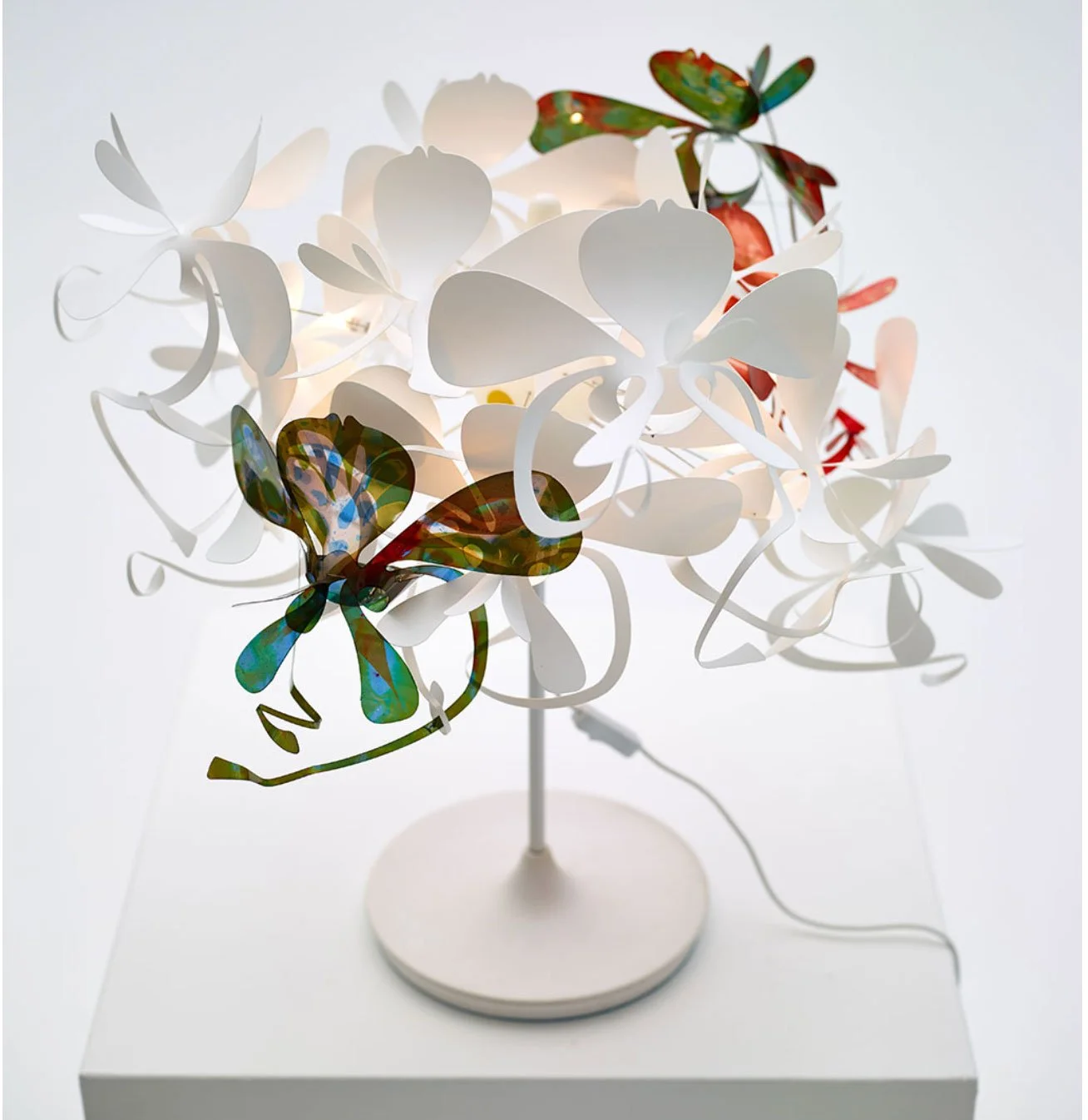 Image of the amrc Pascal Orchid Small Table Lamp.