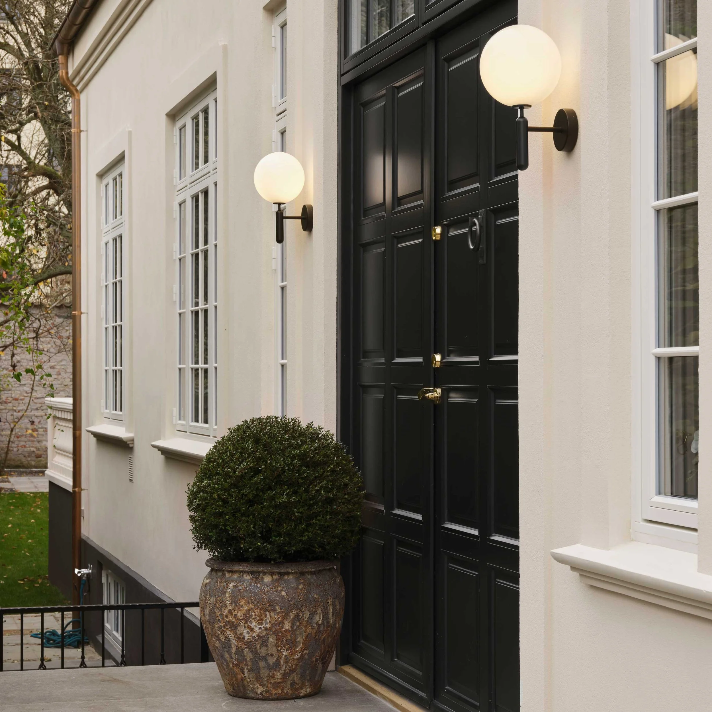 Miira Wall Outdoor – Black by Nuura – Miko Designs