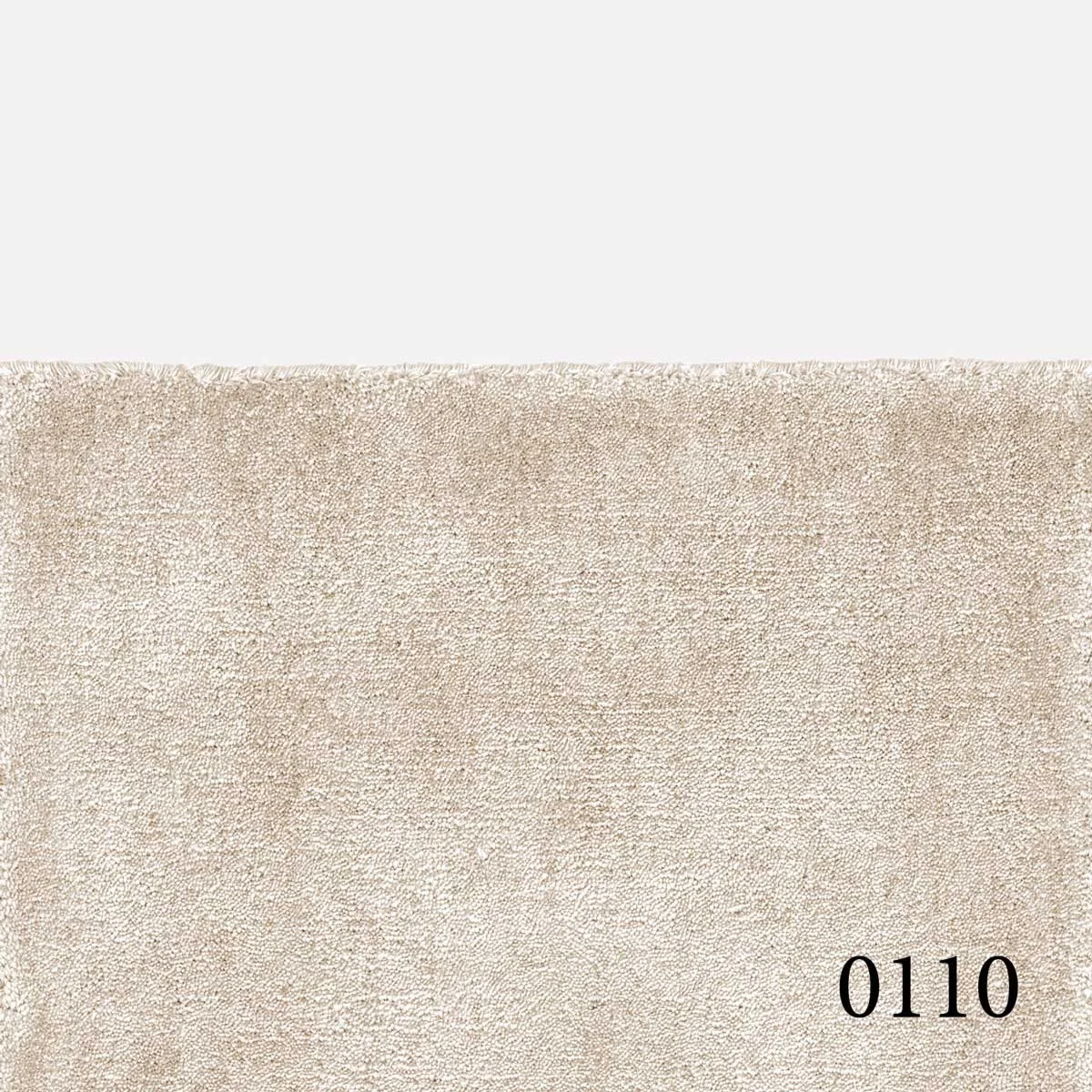 Kvadrat Loux rug in colour 0110