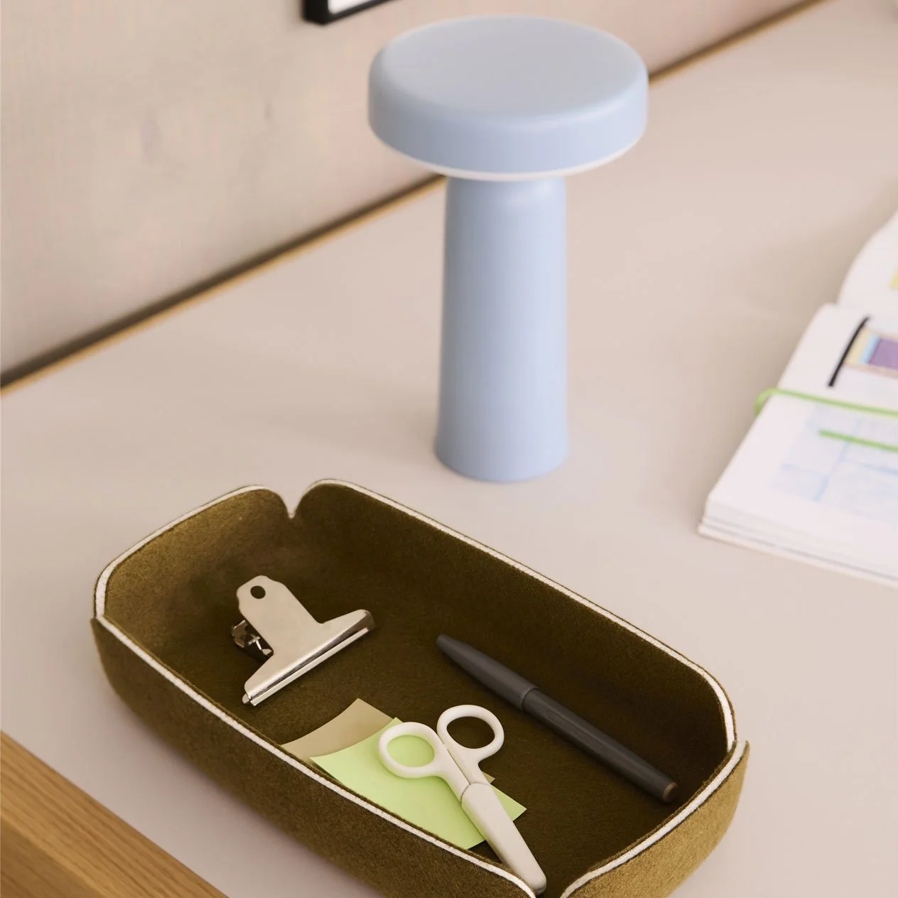 Ease Portable Lamp by Muuto – Miko Designs