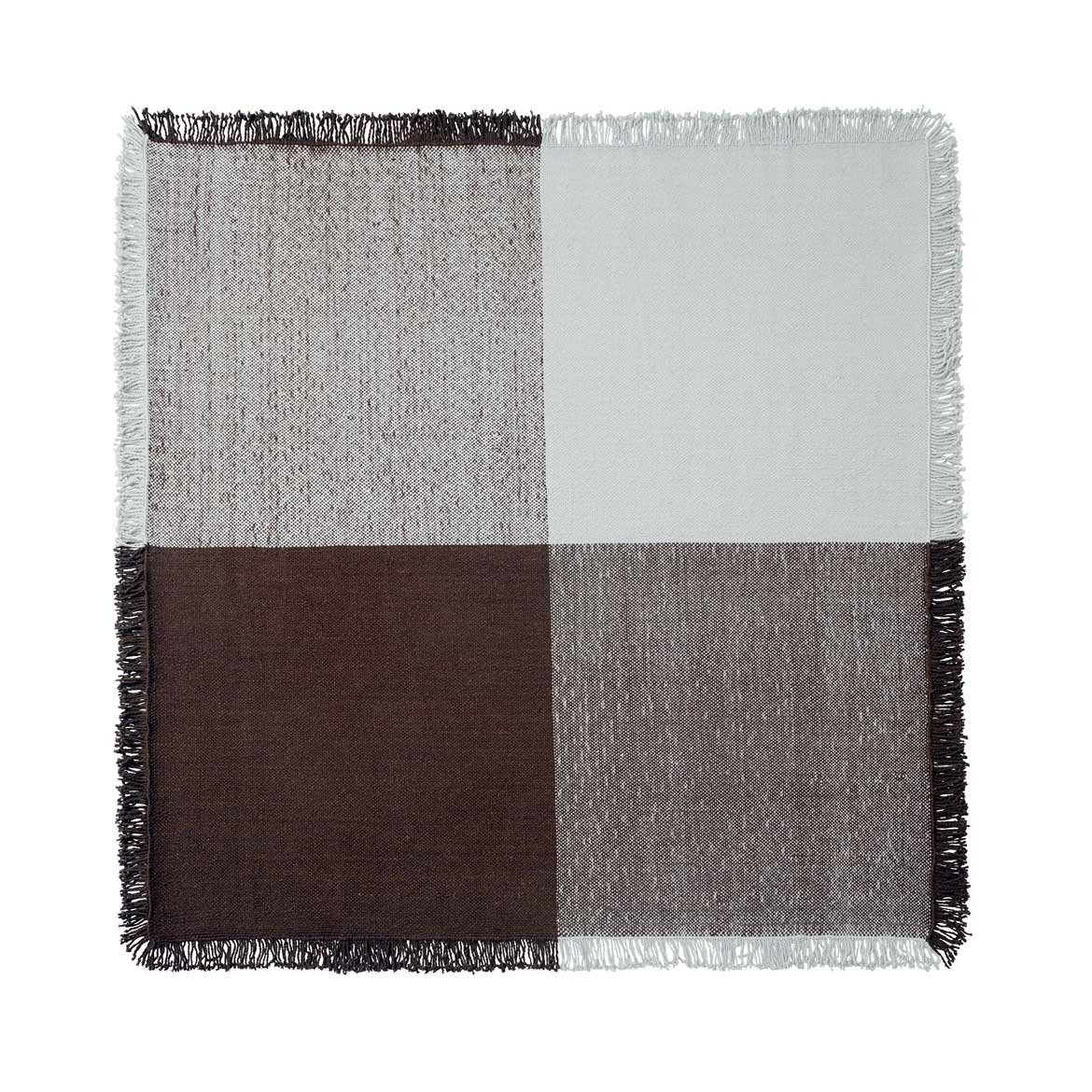 Muuto Verso Rug in colour Cool Grey / Dark Brown