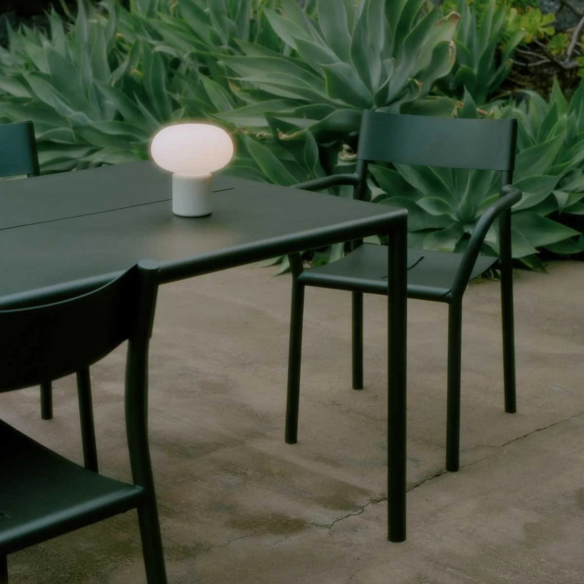 miko-new-works-karl-johan-portable-lamp9.jpg