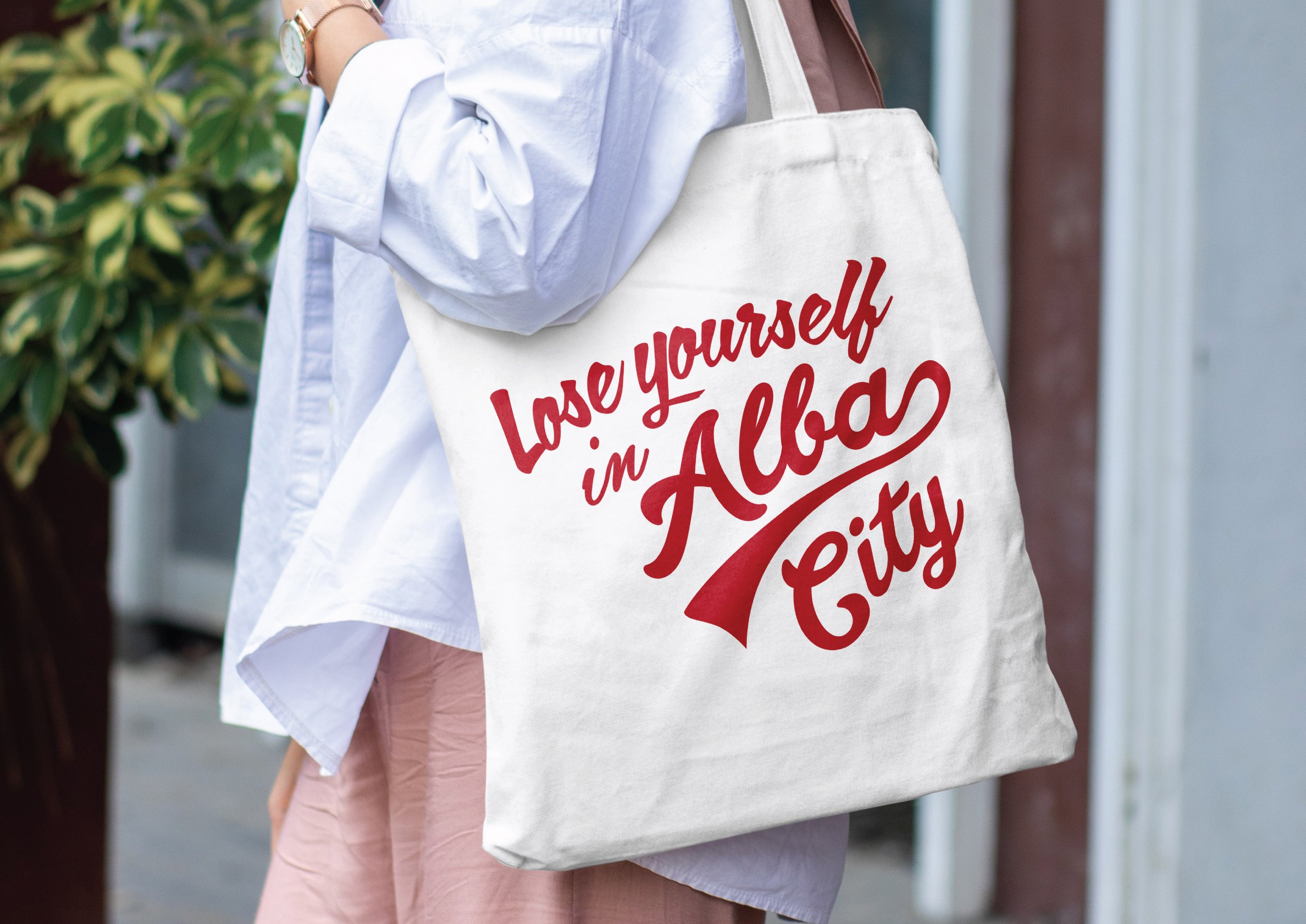 Portfolio Digital 2025_Apparel-02.jpg