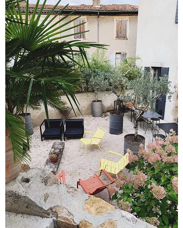 S E P T E M B E R -
Picture by our host @alex__wright
.
.
.
.
.
.
#september #holidays #pool #swimmingpool #figuier #summer #guesthouse #maisondhotes #greatpicture #architecturelovers #destination #bluesky #naturelovers #merci