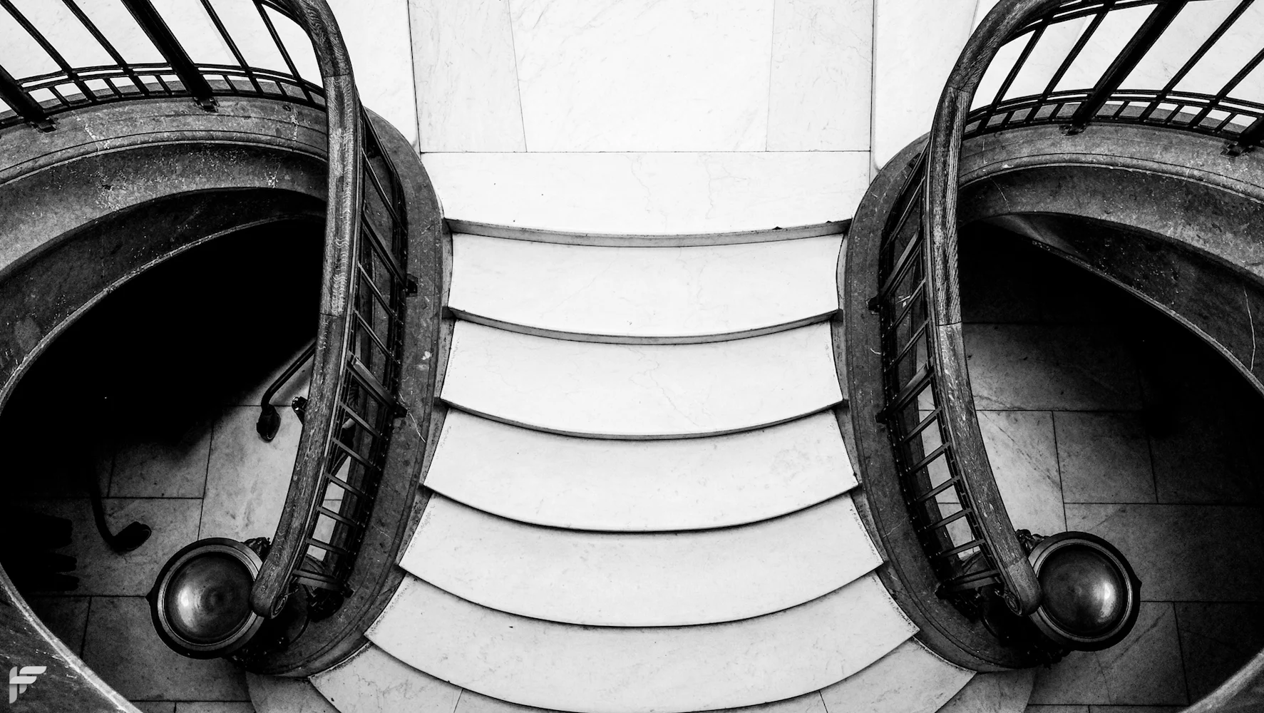 Staircase, Edinburgh - Fuji X70