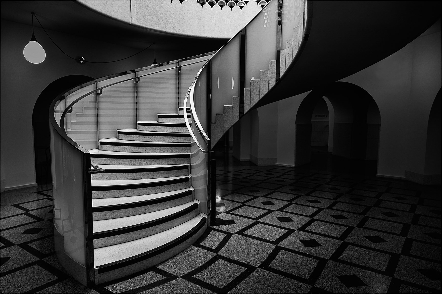 H489_Chris Anderson_6807_Staircase Tate Britain_First.jpg