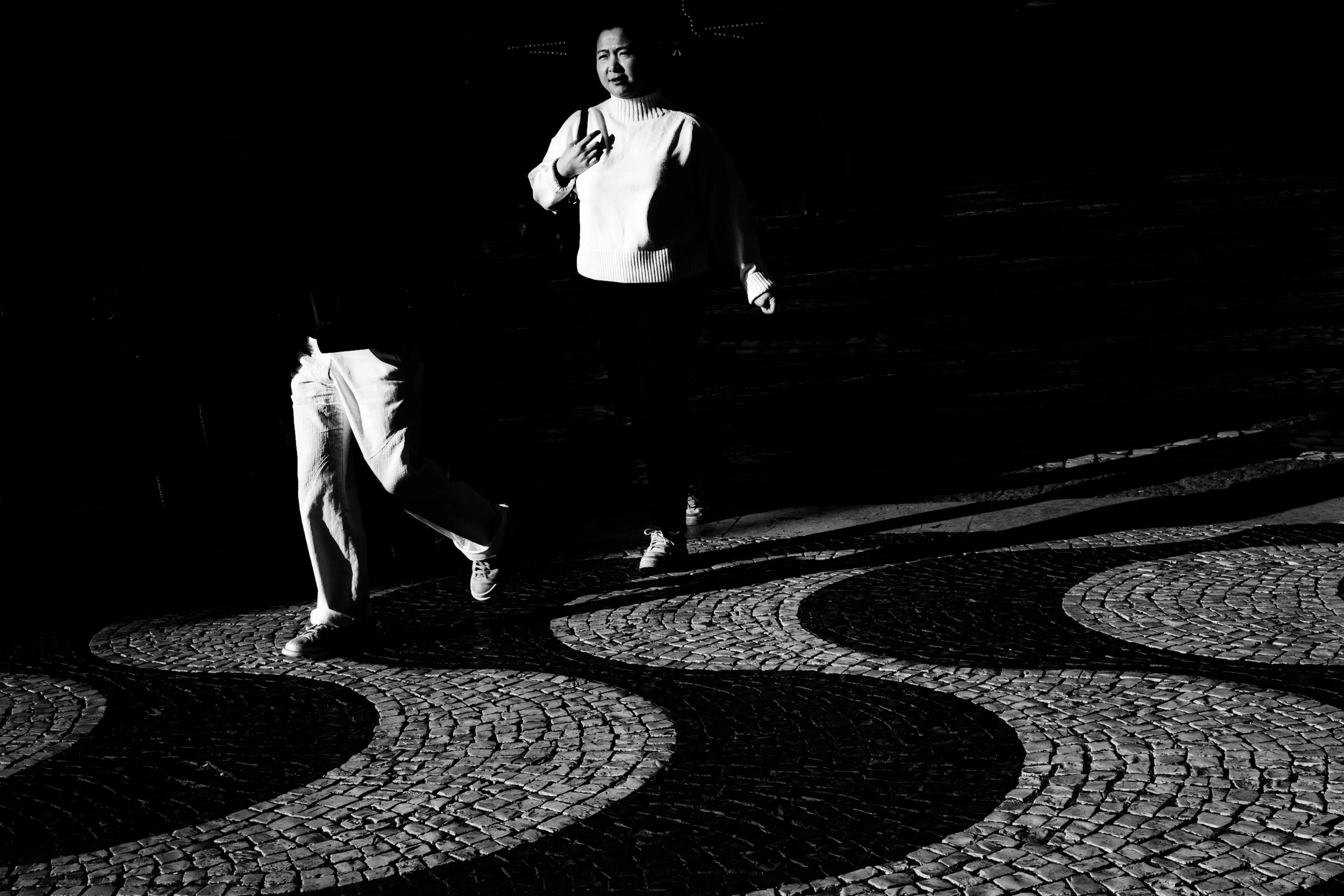Monochrome