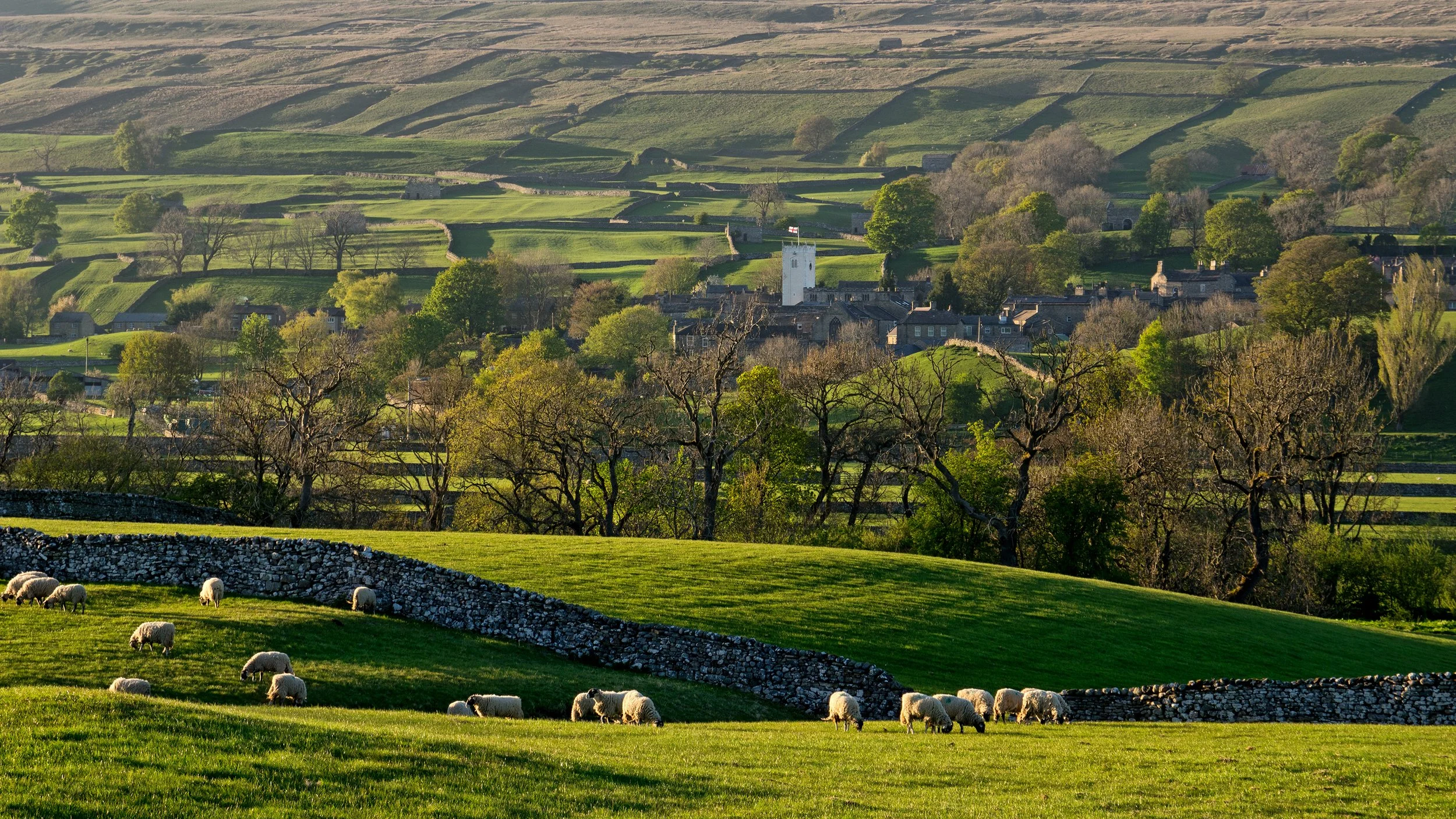 Mike Hudson - The White Tower, Askrigg - Wensleydale. Pentax K-3 ii, Pentax 16-85 zoom