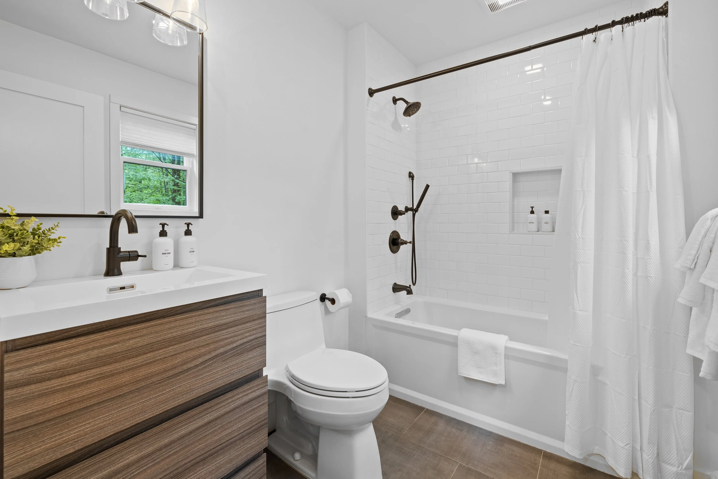 Rental Photo Example00058.jpg