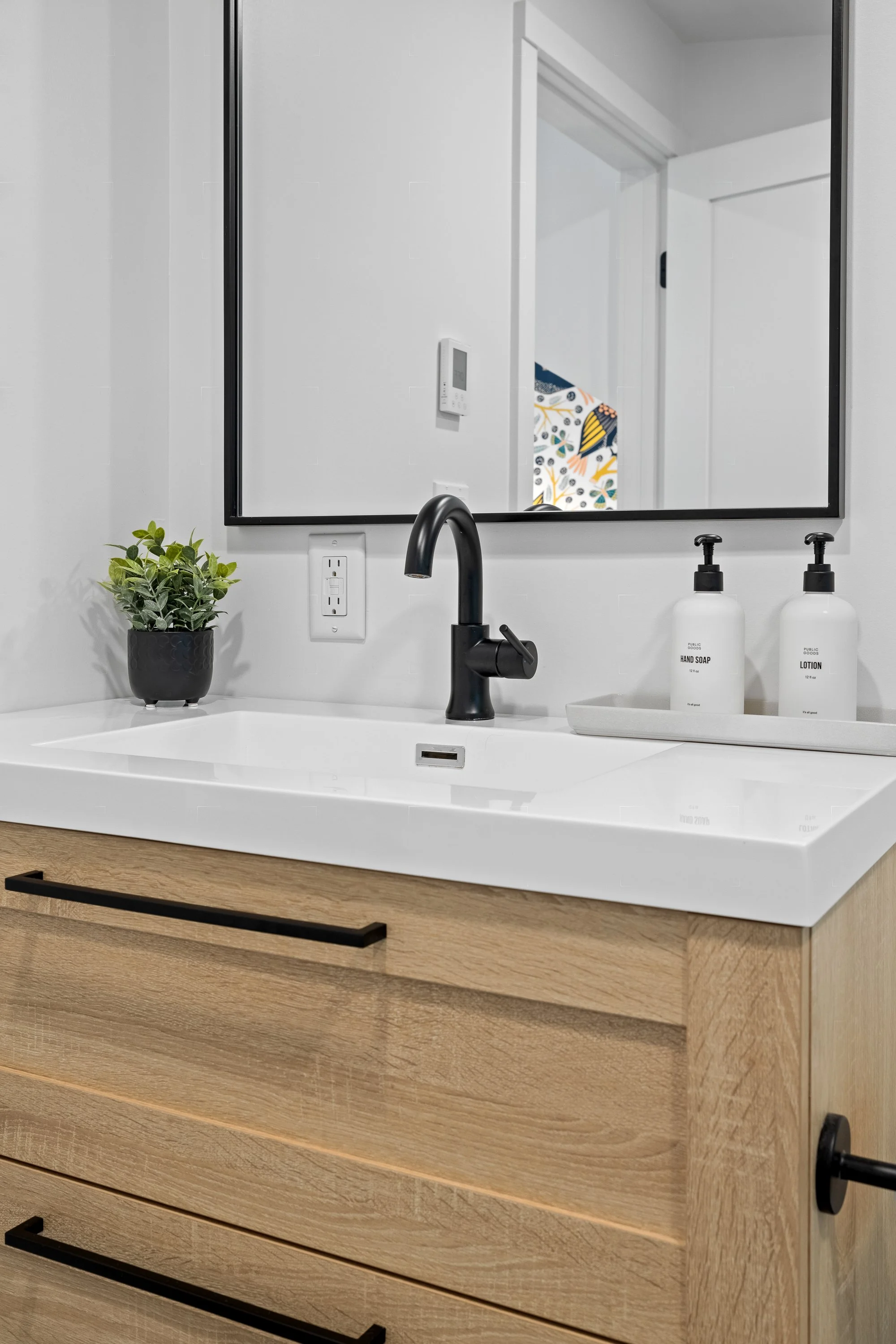Rental Photo Example00091.jpg