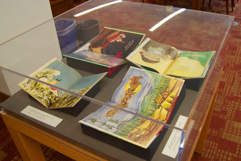 Twas-Display-14-004.jpg