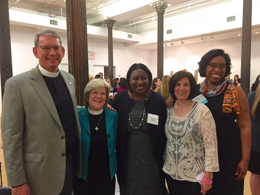 (r-l) Dean Kurk H. Dunkle, Nancy Hennessey '16, Trecia O'Sullivan, Sara Espinosa, LCU, Deborah Lee '17