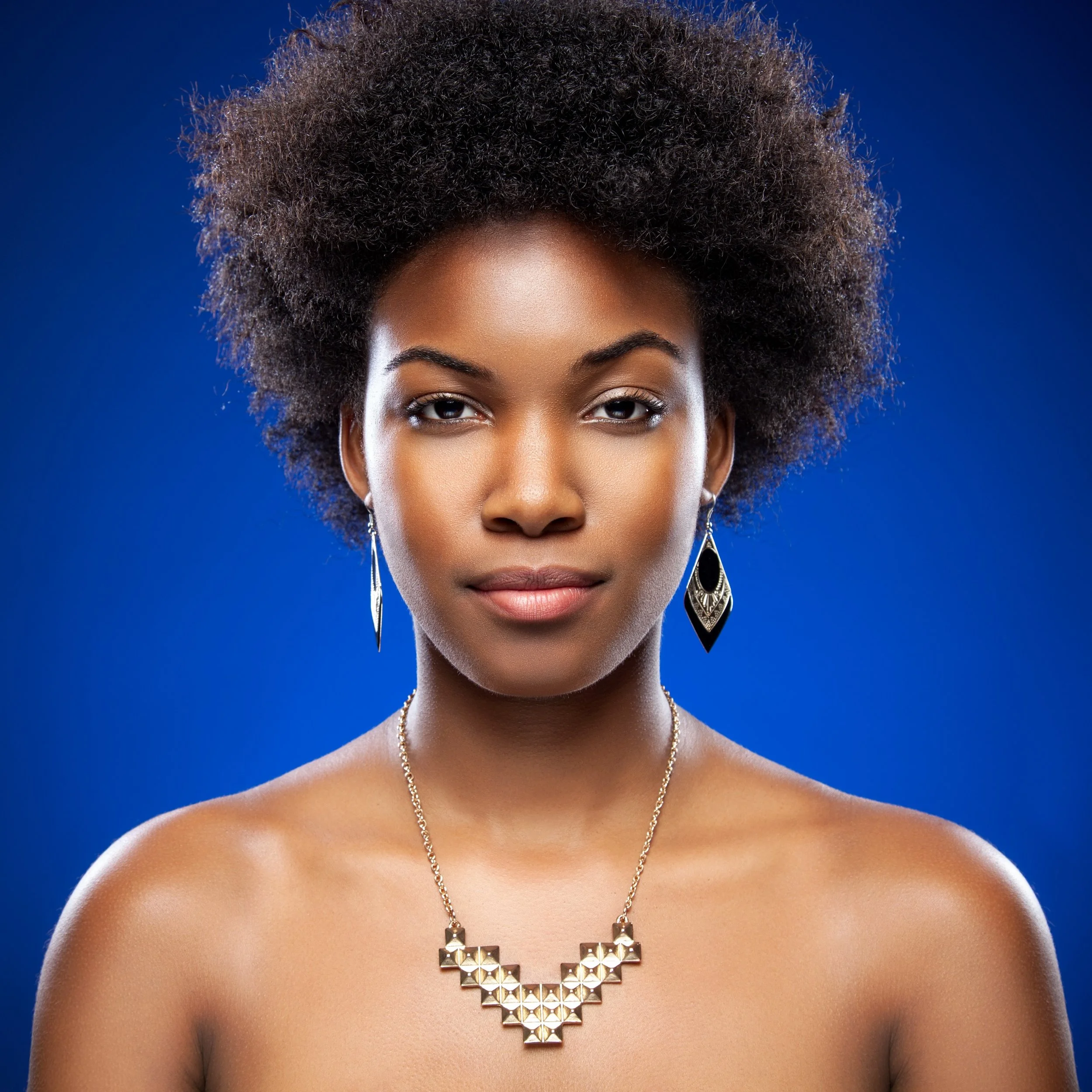 Which is better threading or waxing?