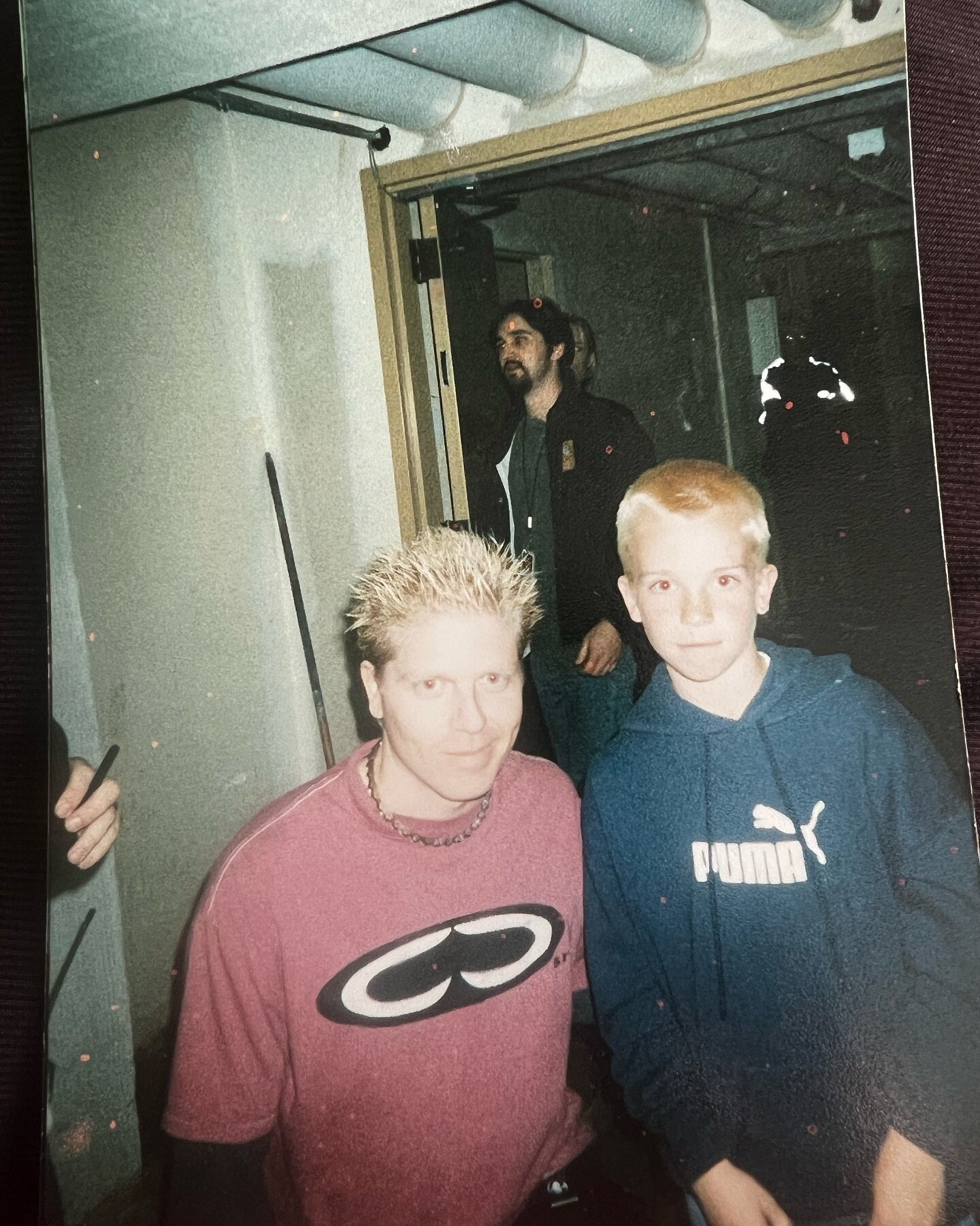 #tbt #dexterholland and 10 year old me @offspring show.