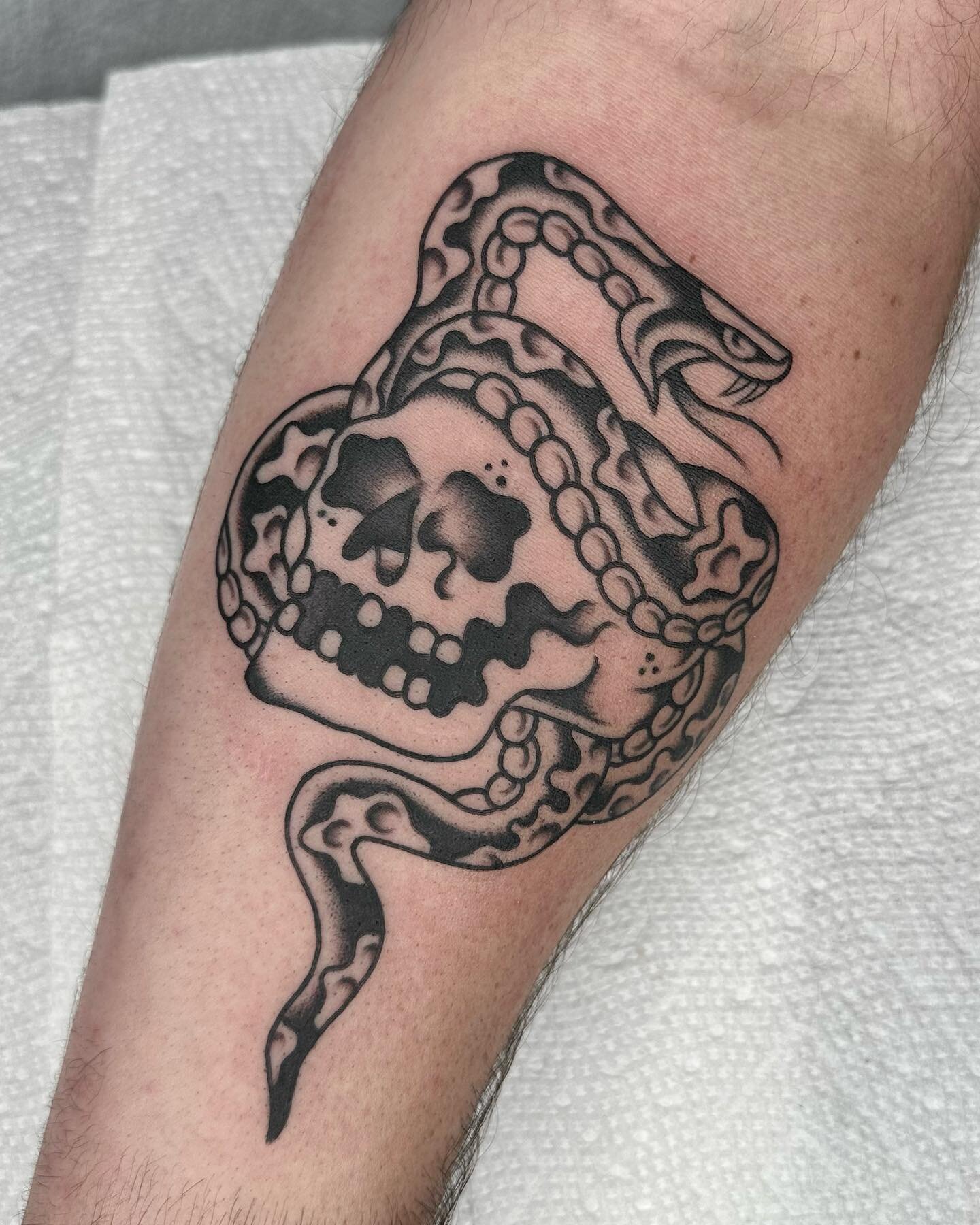 Snake n skull &hearts;️